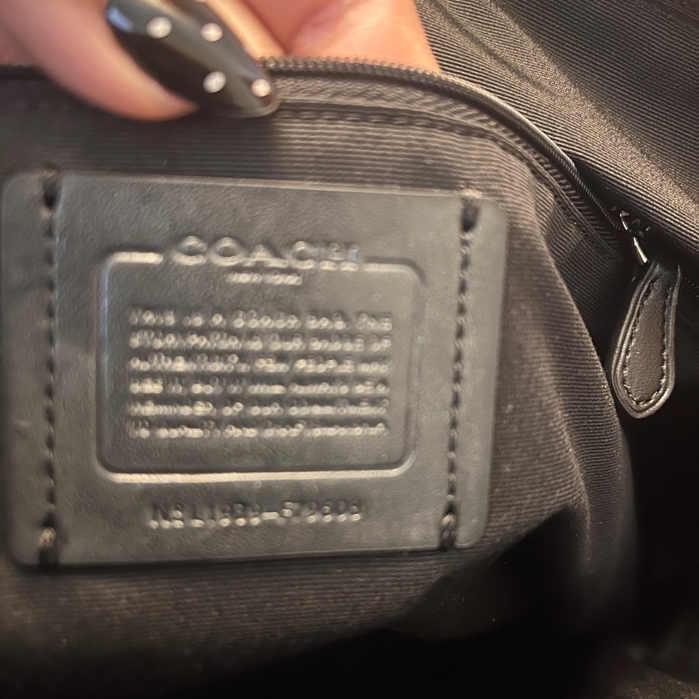 COACH Black Leather F79608 with Front Pocket - Picture 3 of 10